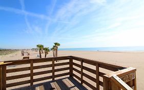 Global Properties, Apartamento con terraza y vistas a la playa